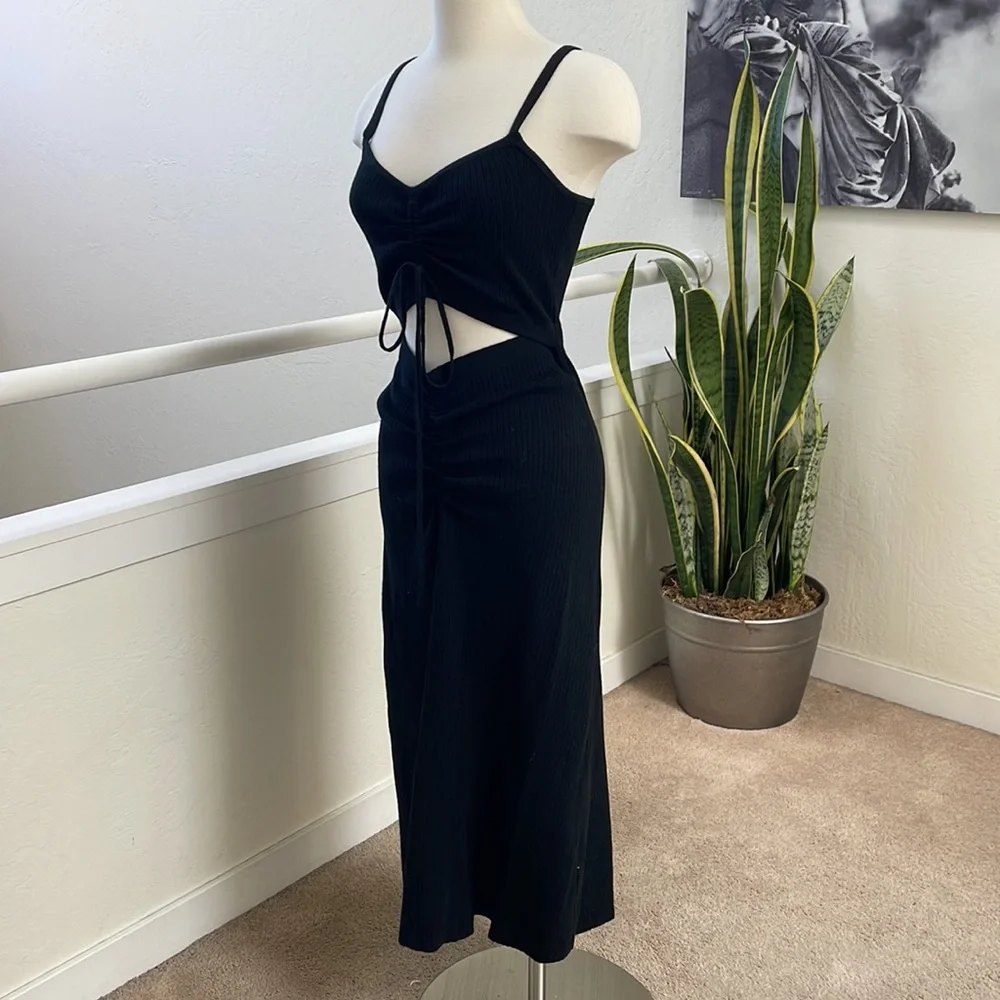 Worn Once! LUCY PARIS ‘Korii Cut Out Ribbed Knit Midi’ Dress - Picture 6 of 6